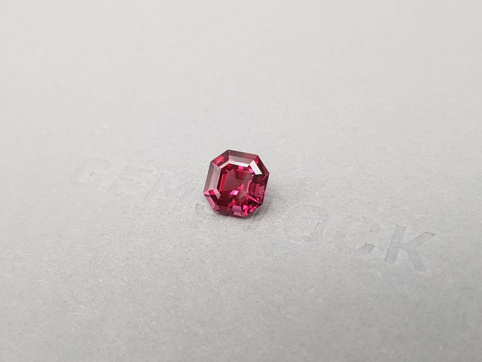 Red-pink octagon cut garnet from Tanzania 3.04 ct Image №3