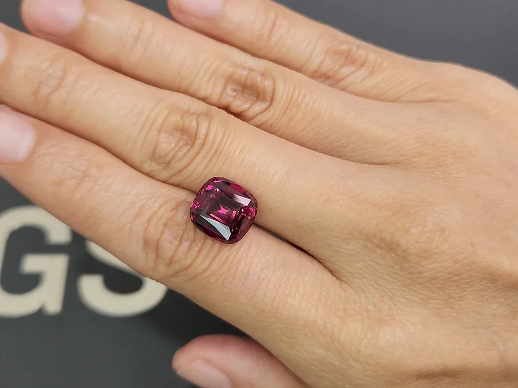 Rhodolith-granat im kissenschliff 7,33 carats, Tansania Image №2