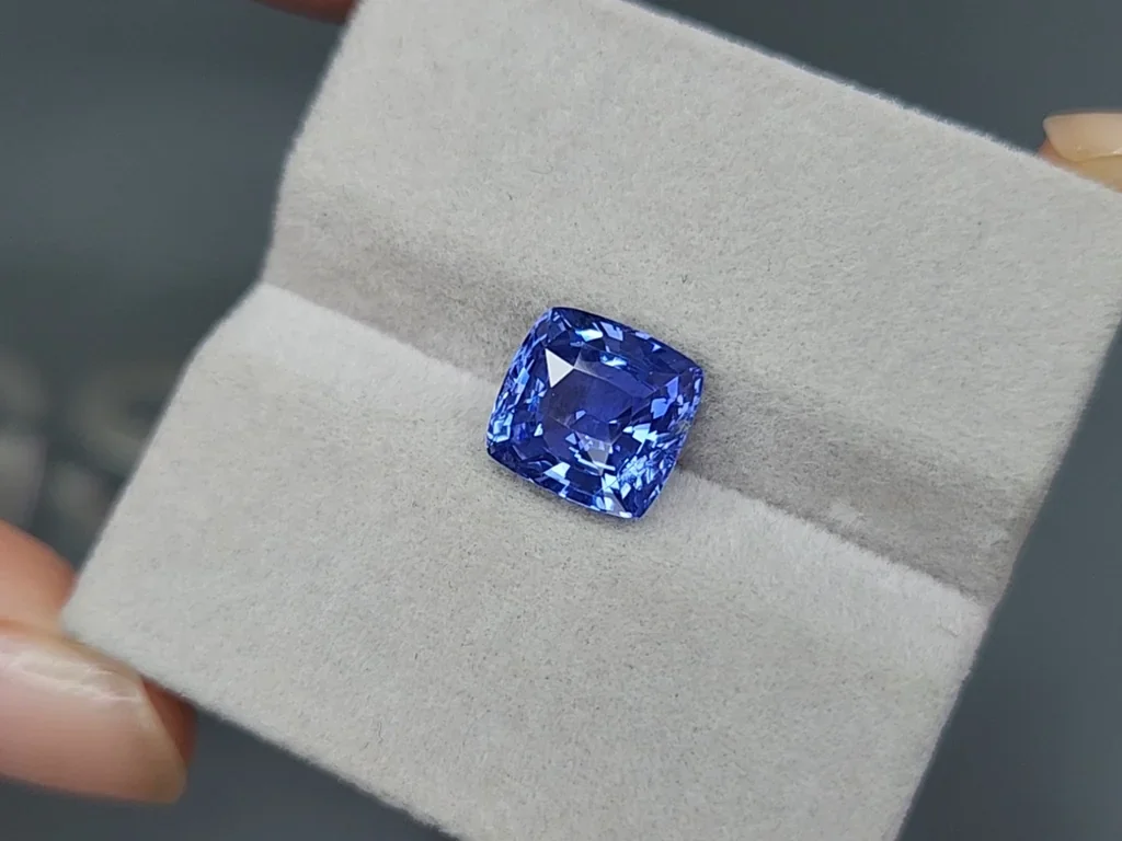 Zafiro azul aciano de talla cojín sin calentar, 4,59 quilates, Sri Lanka Image №4