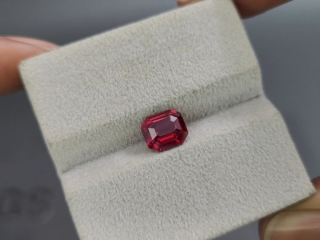 Intense Red ruby in octagon cut 2.02 carats, Mozambique Image №4