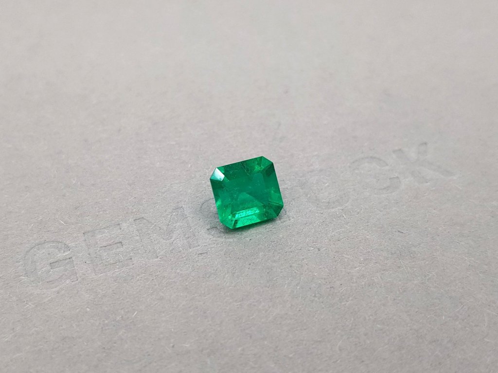 Intense Colombian emerald Muzo Green 1.65 ct Image №2