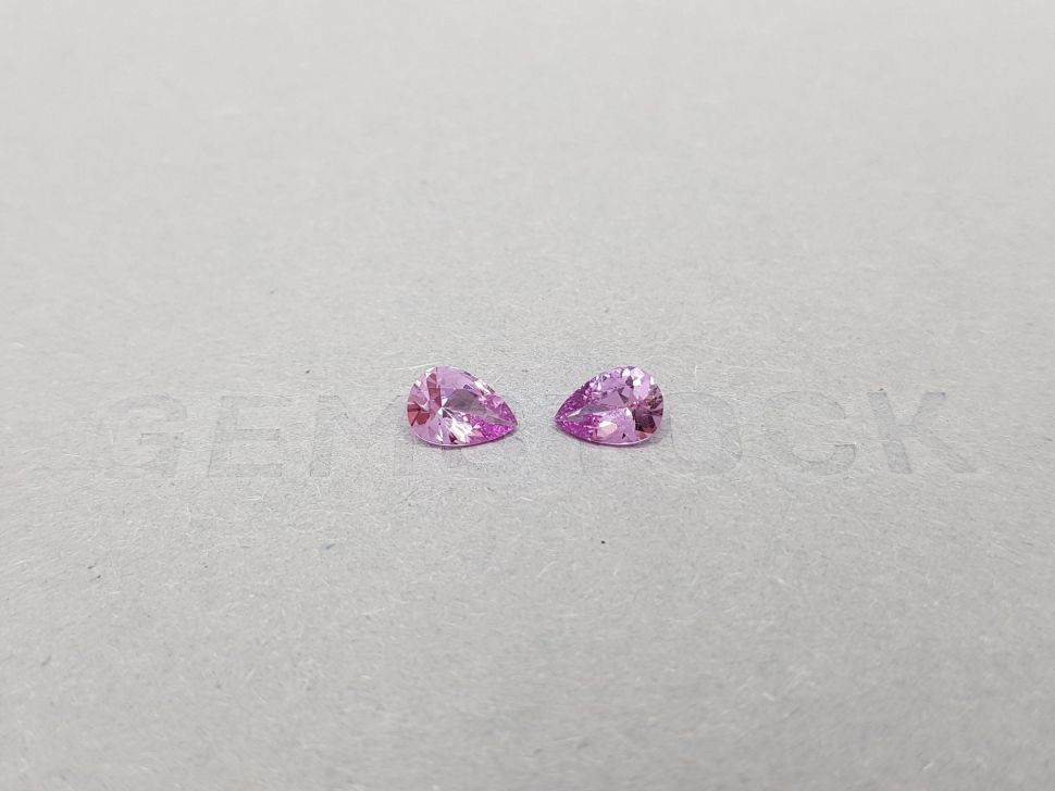 Pair of purple pear cut Madagascar sapphires 1.13 ct Image №1
