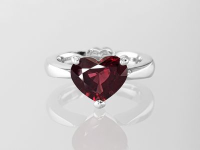 Ring with red spinel in 18K white gold photo