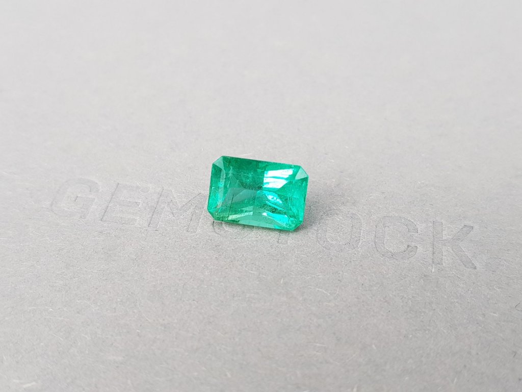 Radiant cut emerald 3.74 carats, Zambia Image №3