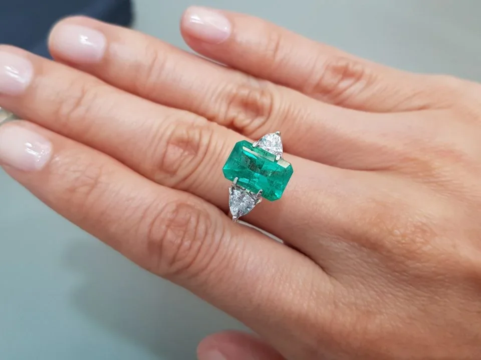 Radiant cut emerald 3.74 carats, Zambia Image №5