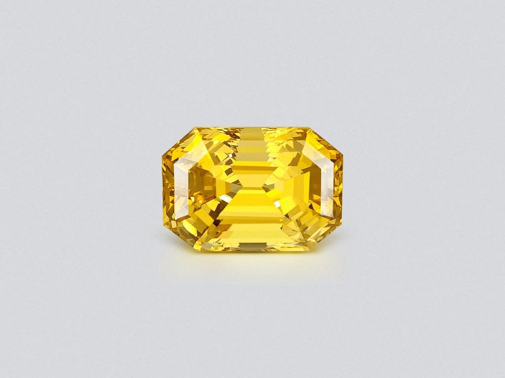 Zafiro grande de talla octogonal amarillo sin tratar de 28,09 quilates, Sri Lanka Image №1