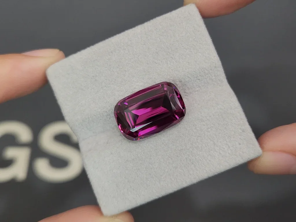 Rhodolith-granat im kissenschliff 14,61 carats, Tansania Image №4