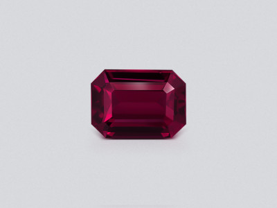 Garnet rhodolite octagon cut 3.77 carats, Tanzania photo