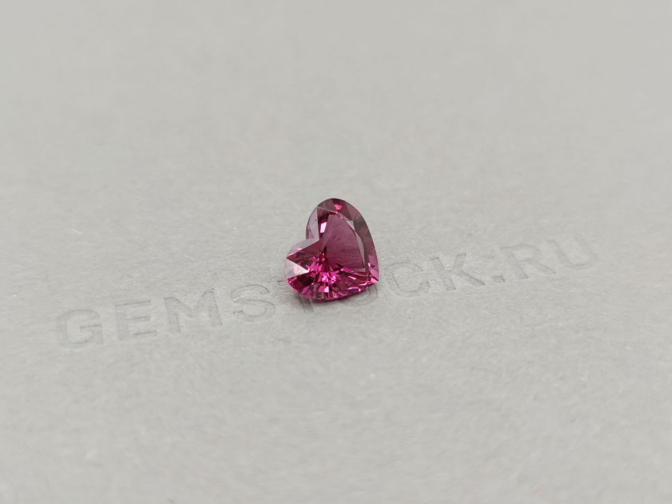 Pinkish red Burmese heart cut spinel 2.58 ct Image №3