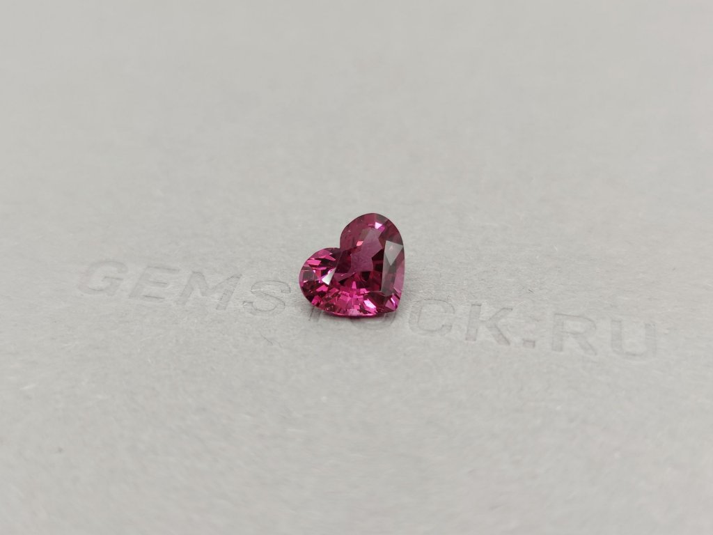 Pinkish red Burmese heart cut spinel 2.58 ct Image №2