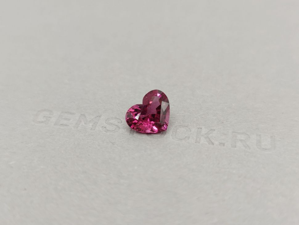 Pinkish red Burmese heart cut spinel 2.58 ct Image №2