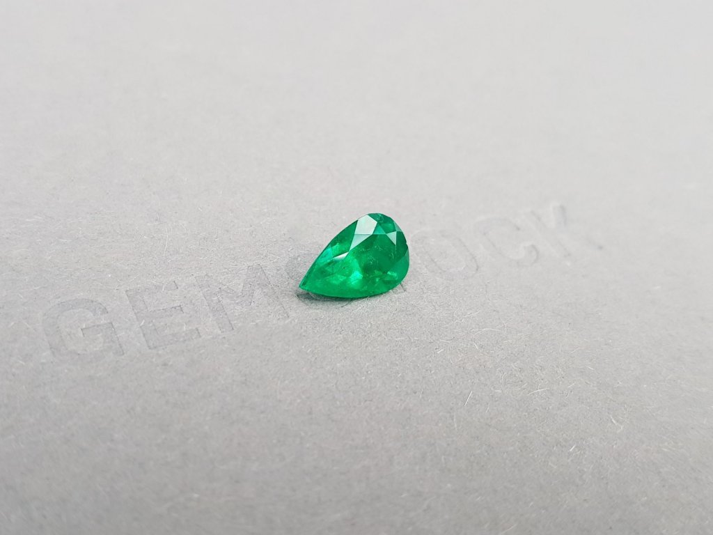 Muzo Green pear cut emerald 1.59 ct, Colombia Image №2