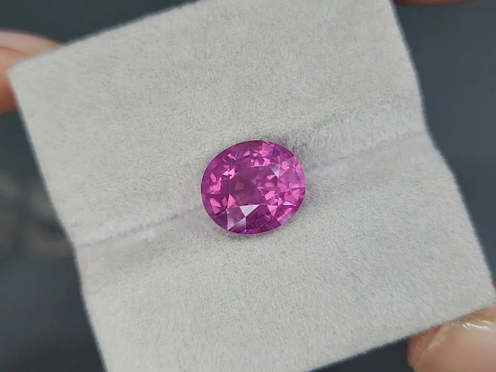 Pink spinel oval cut 5.00 carats, Tanzania Image №4