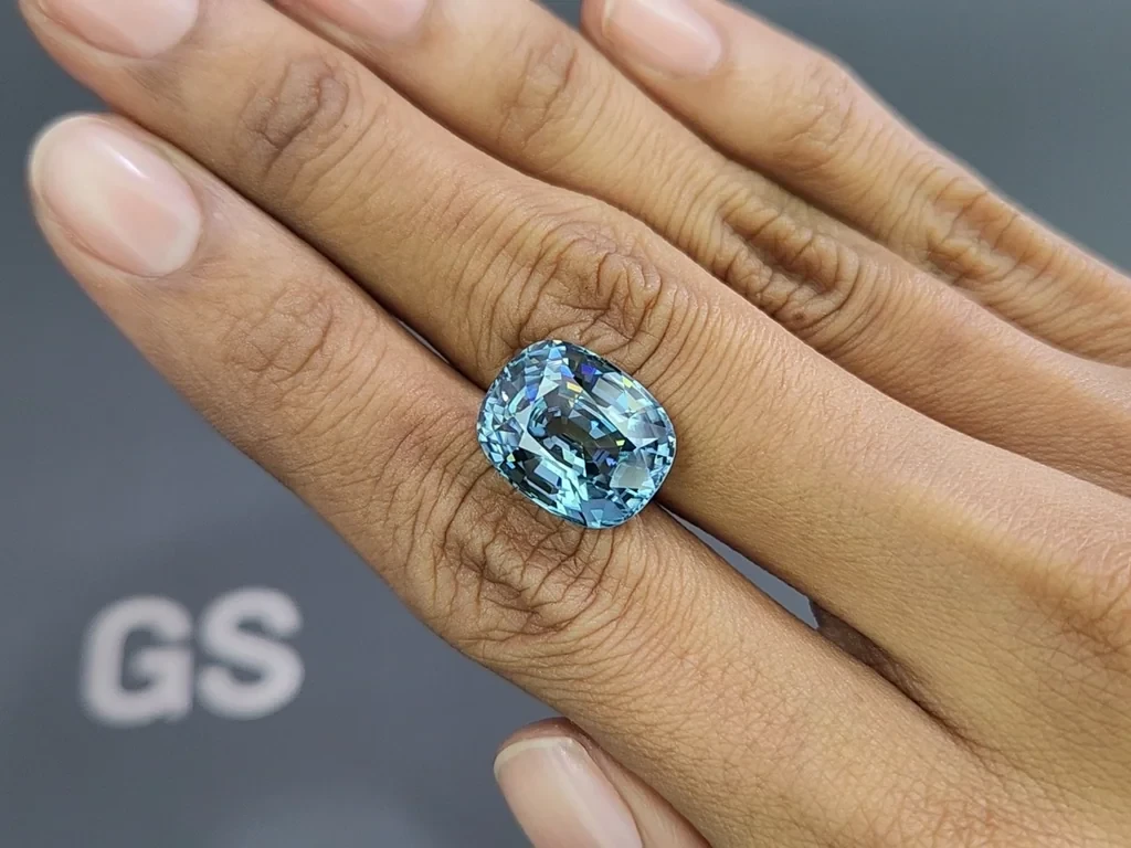  Zircon Colour-Change cushion cut 15.20 carats, Burma Image №2