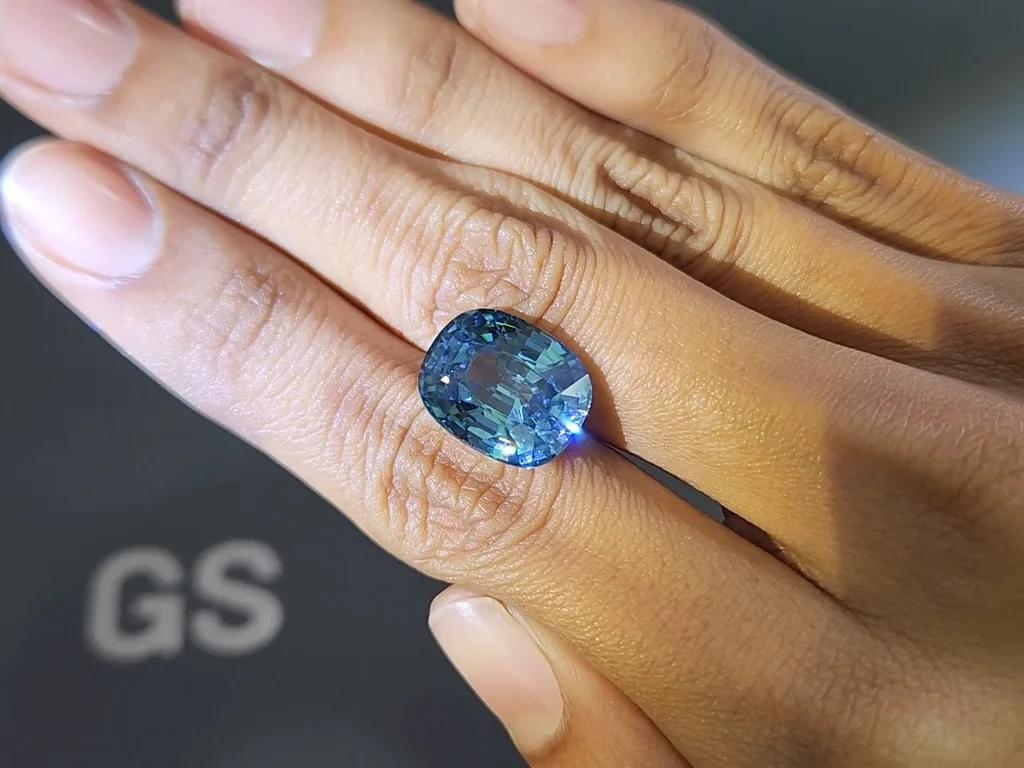  Zircon Colour-Change cushion cut 15.20 carats, Burma Image №4