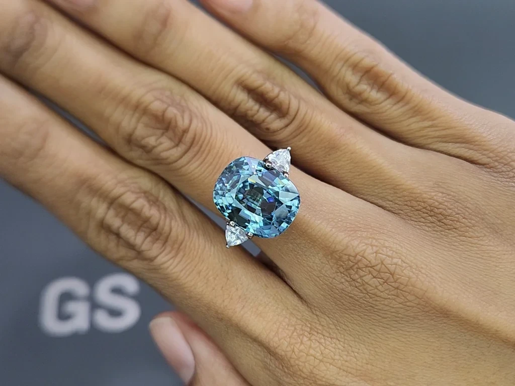  Zircon Colour-Change cushion cut 15.20 carats, Burma Image №11