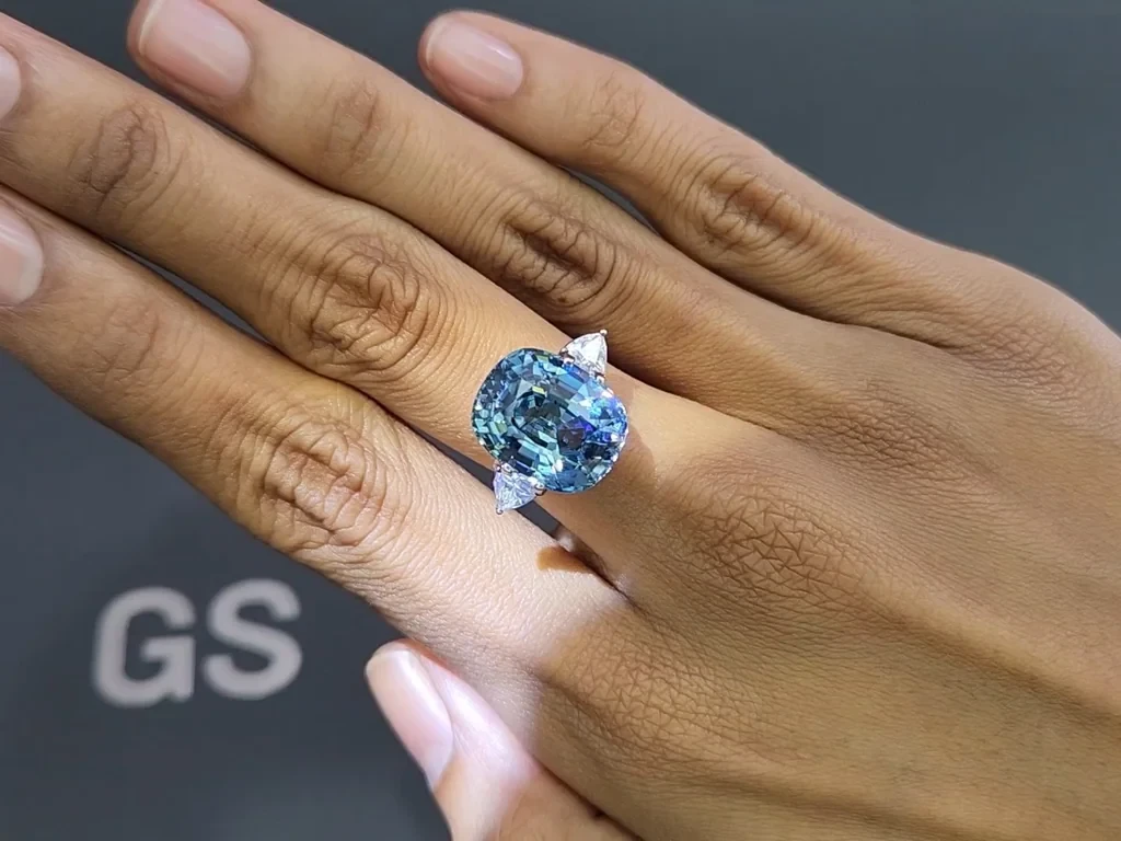  Zircon Colour-Change cushion cut 15.20 carats, Burma Image №13