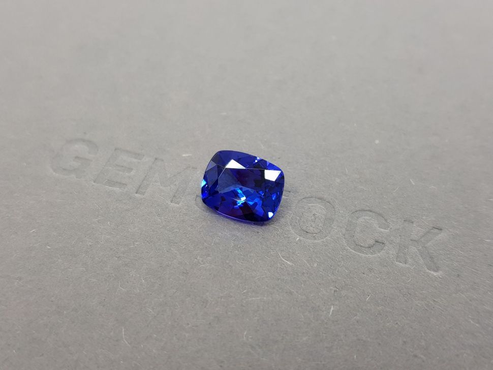Cushion cut blue tanzanite 2.76 ct Image №3