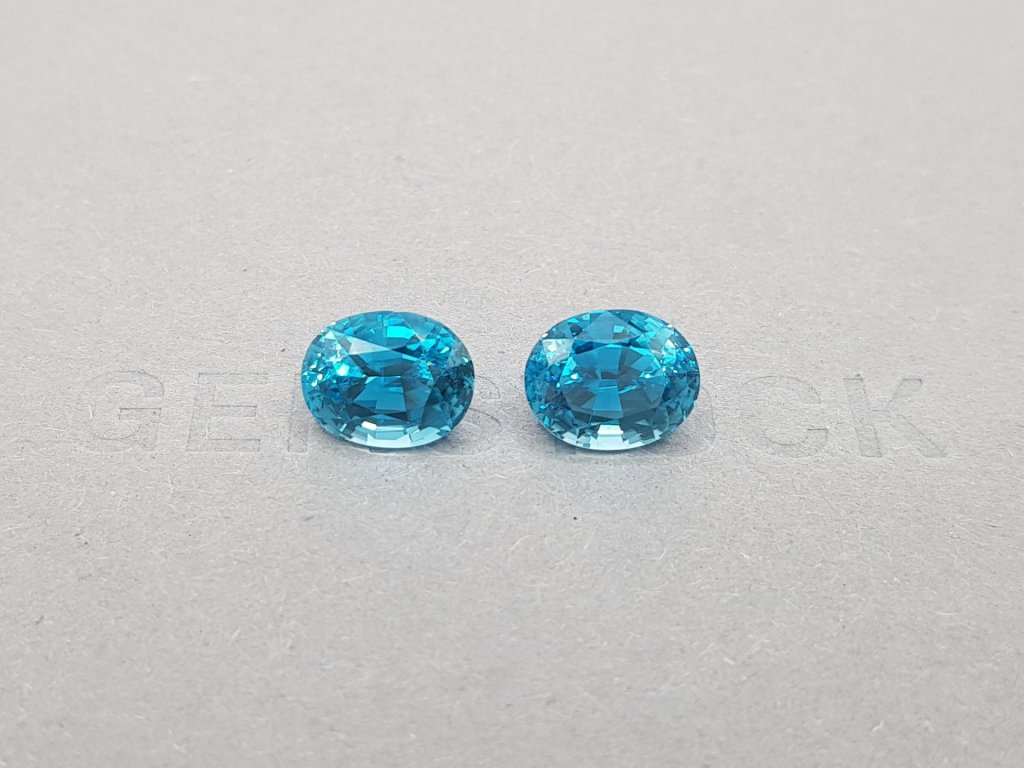 Pair of brilliant blue oval cut zircons 9.33 ct Image №1
