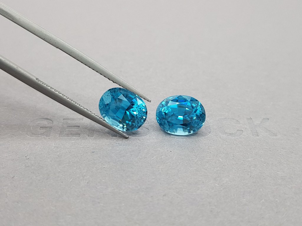 Pair of brilliant blue oval cut zircons 9.33 ct Image №4