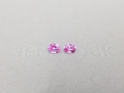 Pair of unheated oval-cut pink sapphires 1.37 ct, Madagascar photo