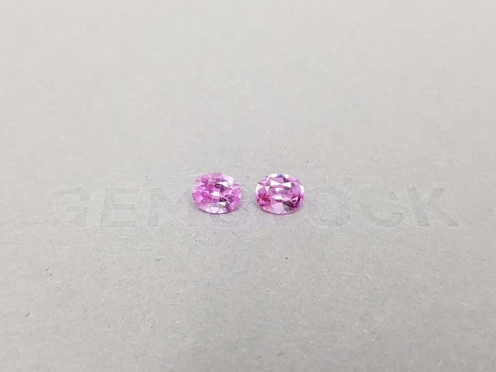 Pair of unheated oval-cut pink sapphires 1.37 ct, Madagascar Image №1