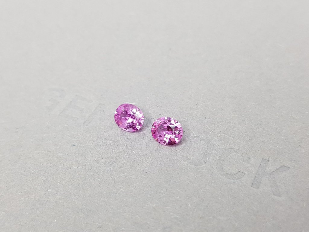 Pair of unheated oval cut pink sapphires 1.37 ct, Madagascar Image №3