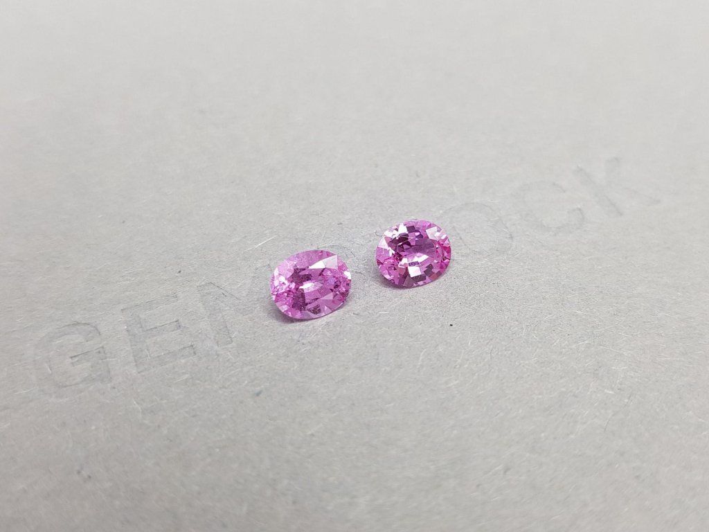 Pair of unheated oval cut pink sapphires 1.37 ct, Madagascar Image №2