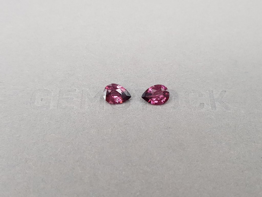 Pair of Burmese red pear-cut spinels 1.30 ct Image №1