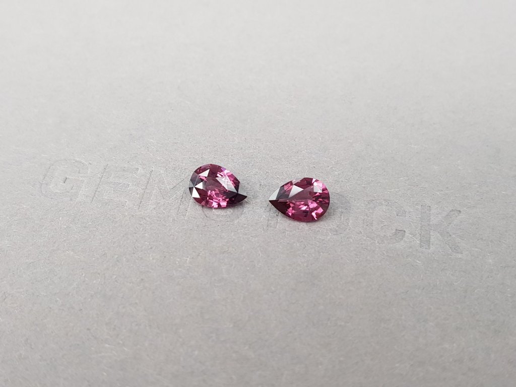 Pair of Burmese red pear-cut spinels 1.30 ct Image №2