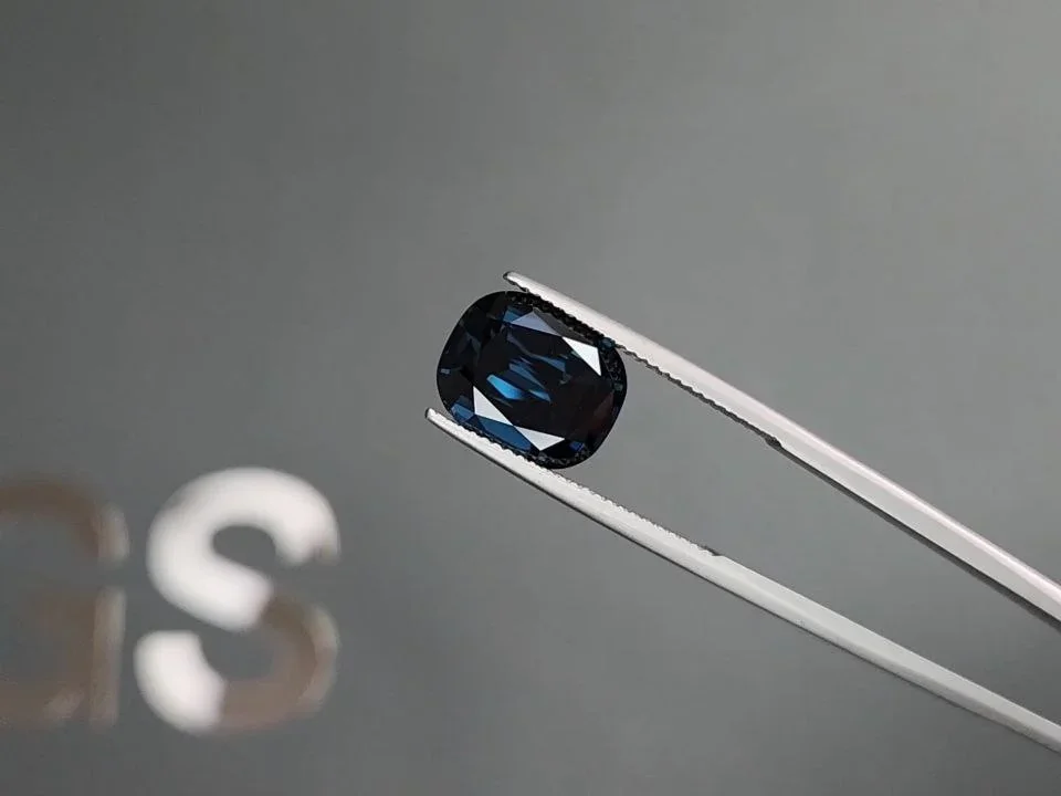 Spinelle bleu taille coussin 5,90 carats, Tanzanie Image №3