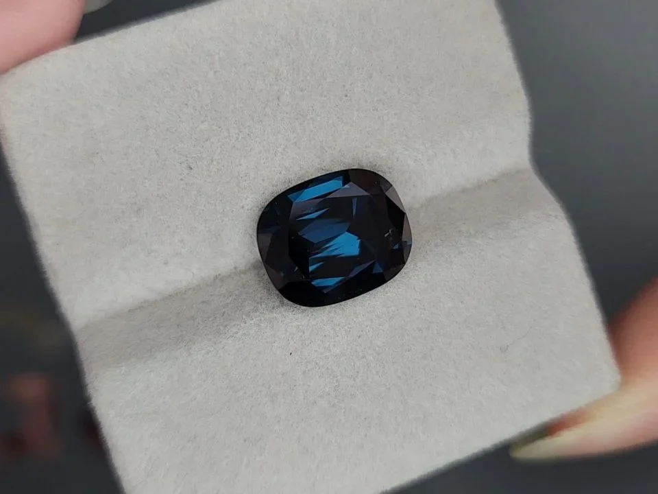 Spinelle bleu taille coussin 5,90 carats, Tanzanie Image №4