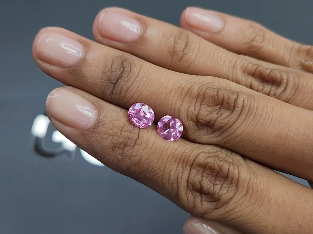 Paire de spinelles taille ovale rose tendre 2,35 ct, Tanzanie Image №2