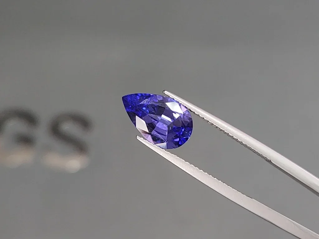 Tansanit im birnenschliff 2,80 carats, Tansania Image №3