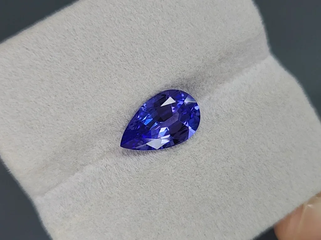 Tansanit im birnenschliff 2,80 carats, Tansania Image №4