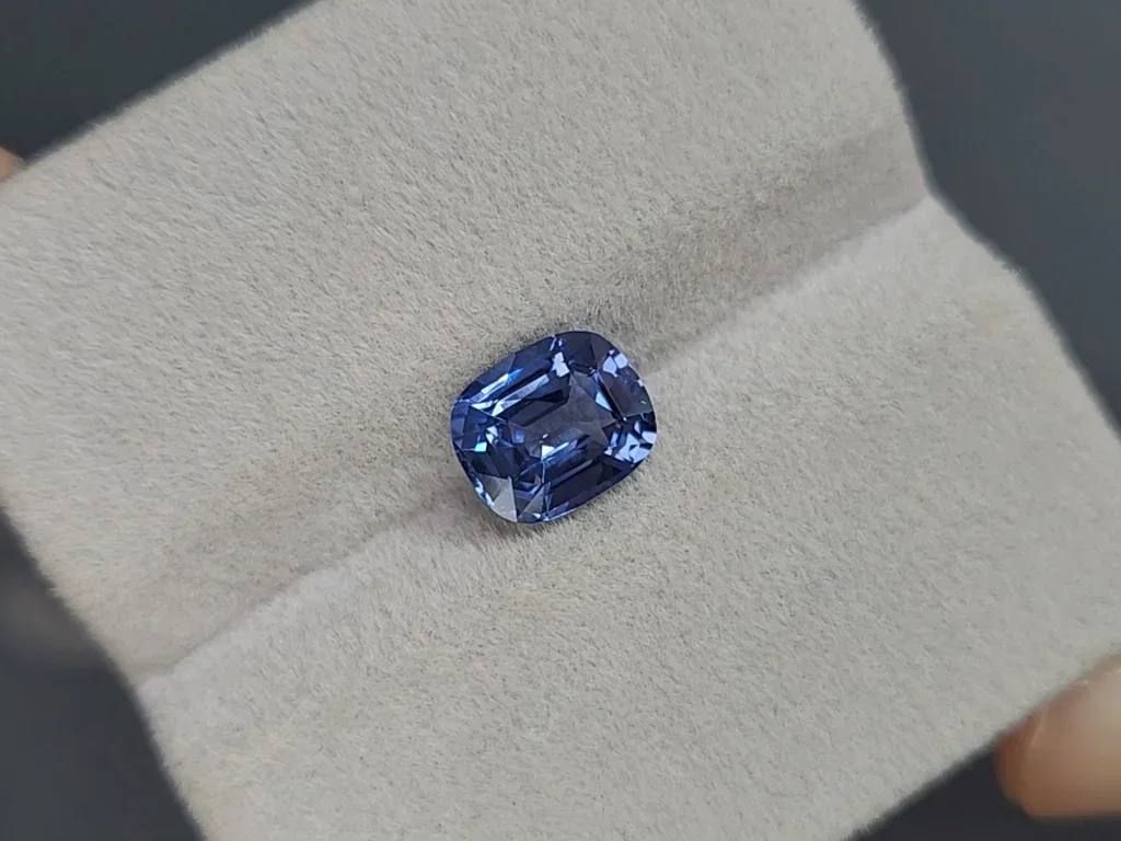 Spinelle bleu taille coussin 2,07 carats, Tanzanie Image №4