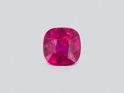Rubis Pigeon blood non chauffé, taille coussin 2,01 carats, Mozambique photo
