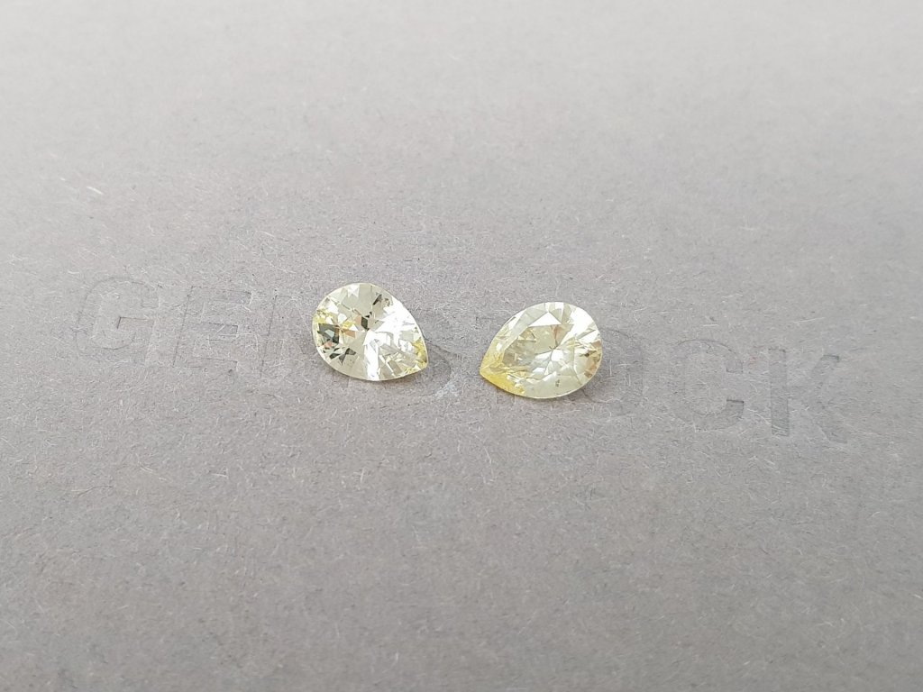 Pair of pastel yellow pear cut sapphires 2.36 carats, Sri Lanka Image №3