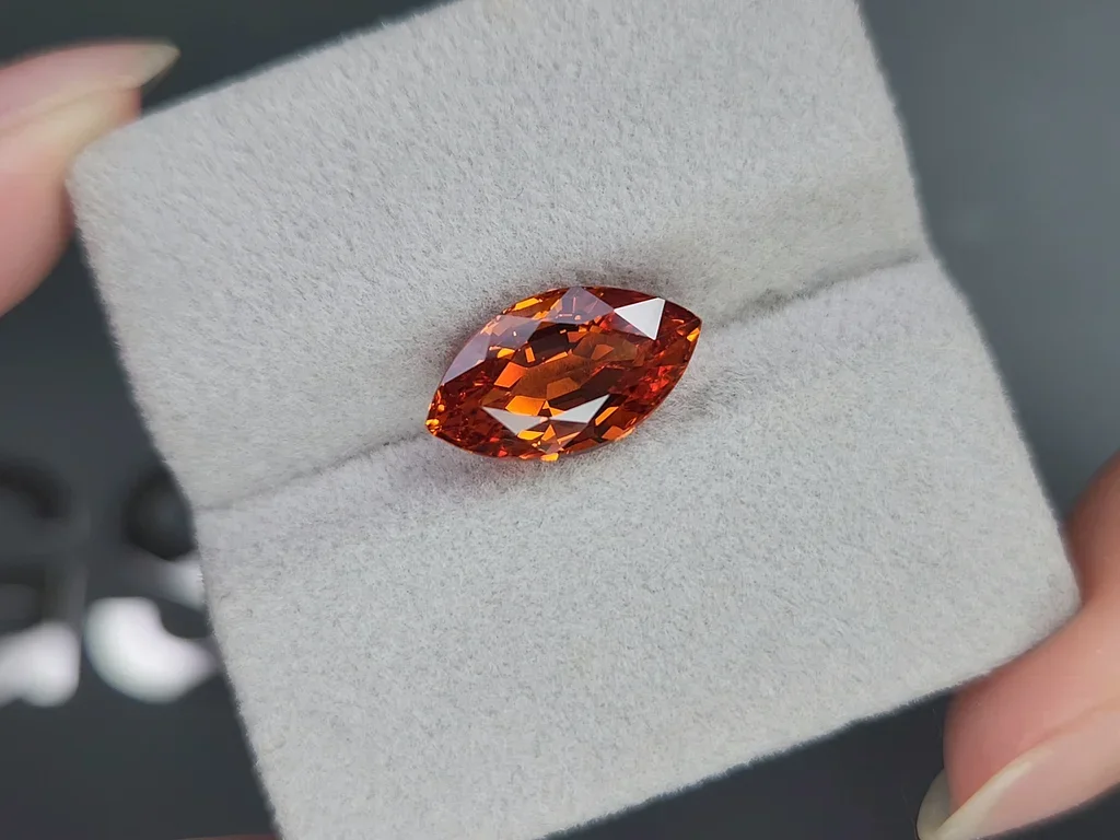 Vivid orange spessartine in marquise cut 6.90 carats, Africa Image №4