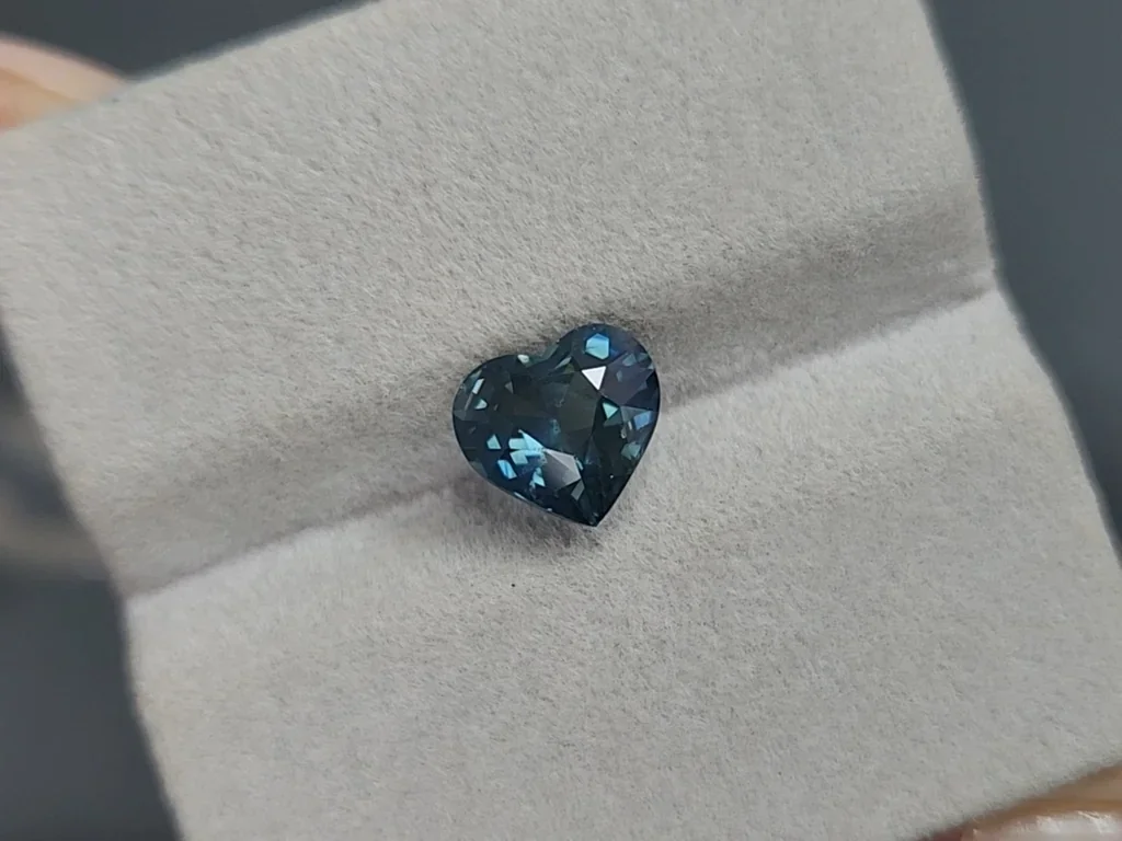 Saphir blaugrüner im herzschliff 3,12 karats, Madagaskar Image №4