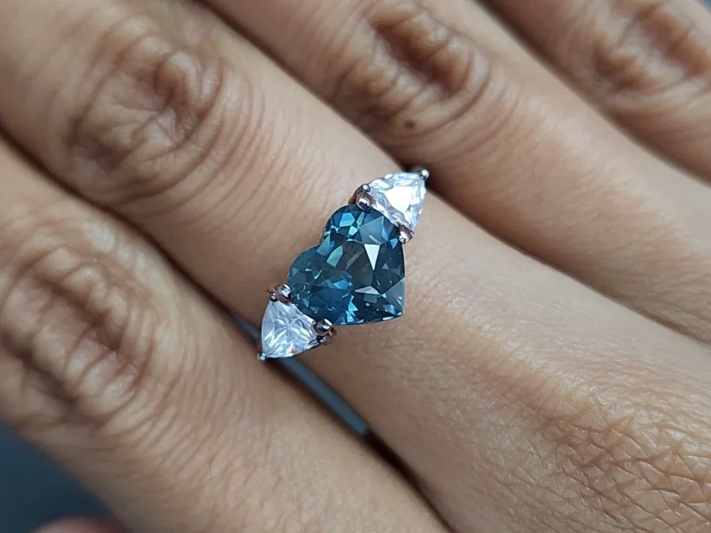Saphir blaugrüner im herzschliff 3,12 karats, Madagaskar Image №5