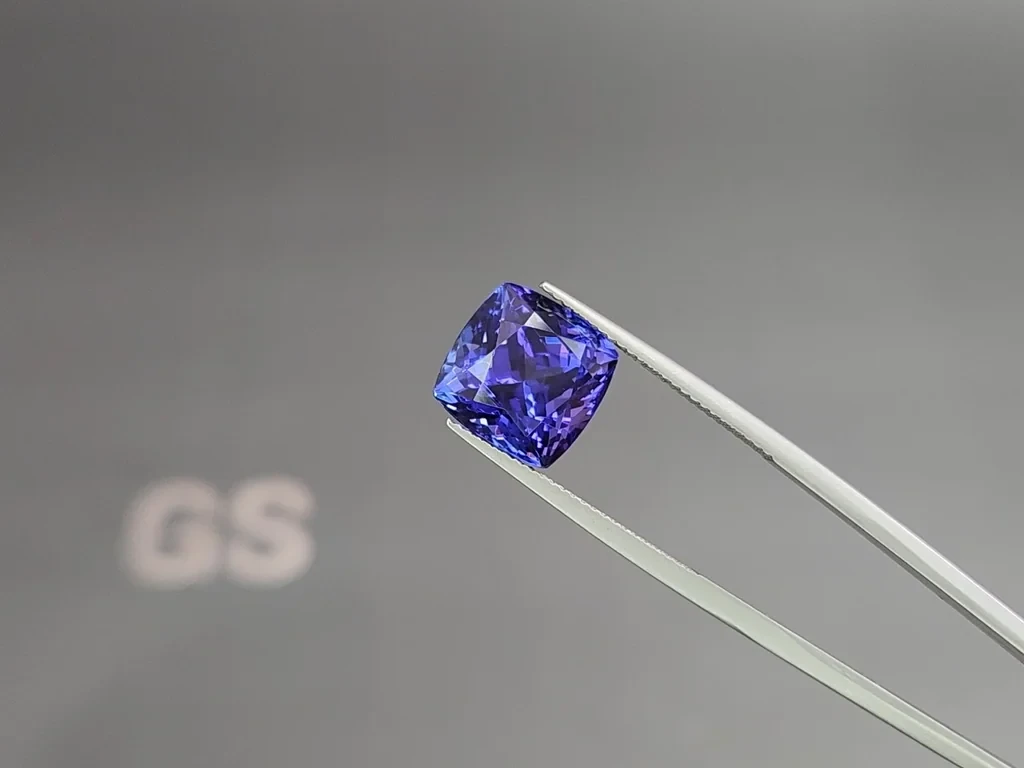 Tanzanite cushion cut 8.84 carats, Tanzania Image №3