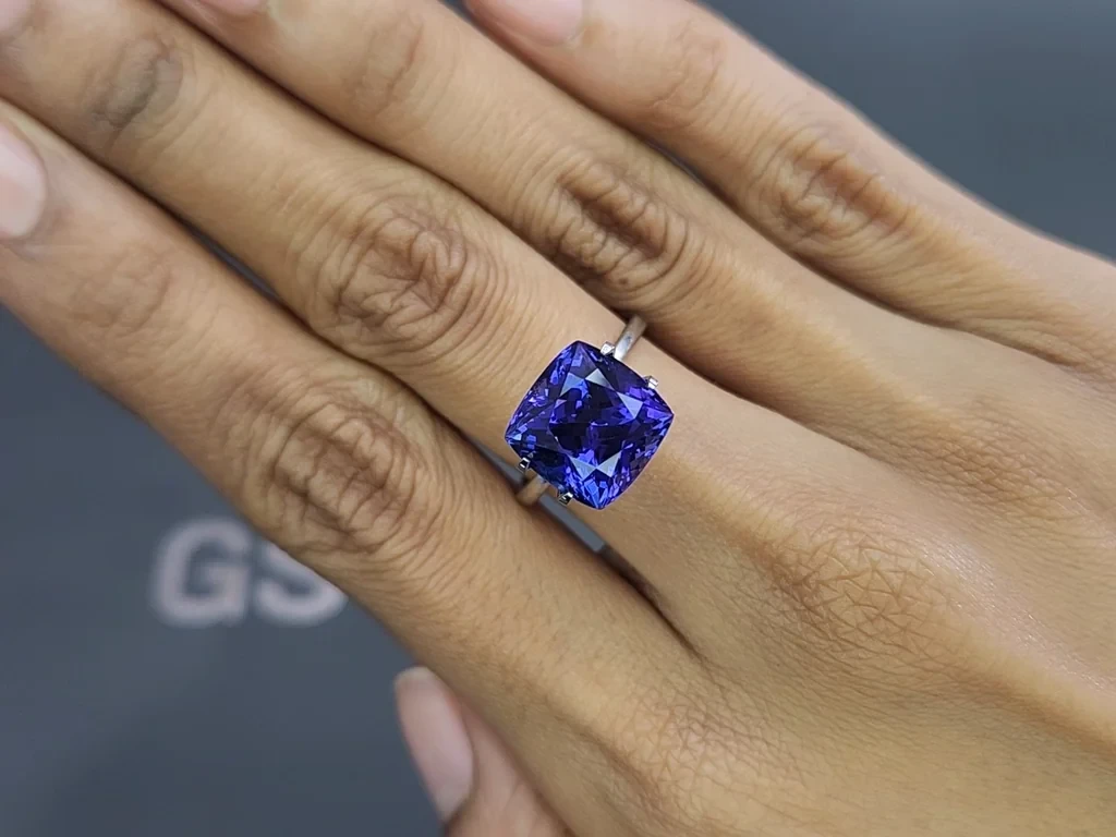 Tanzanite cushion cut 8.84 carats, Tanzania Image №5
