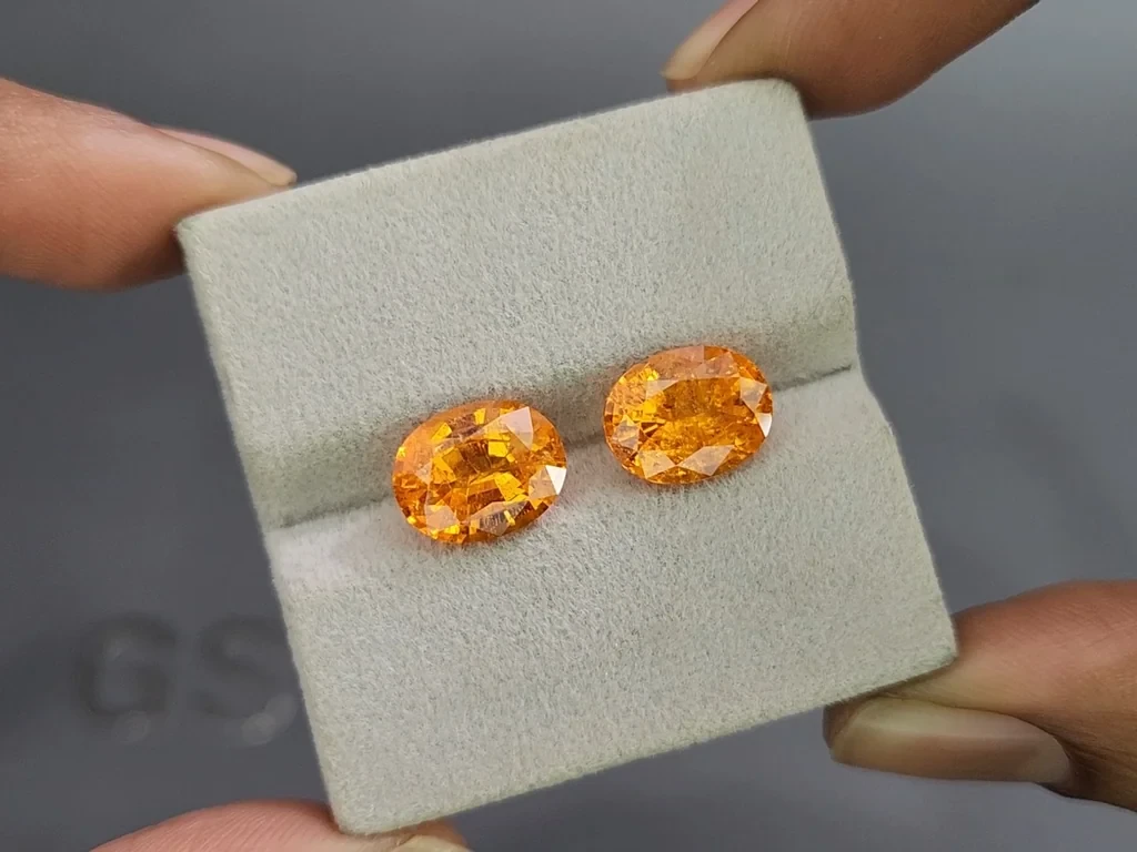 Pair of Fanta spessartines oval cut 9.67 carats, Tanzania Image №4
