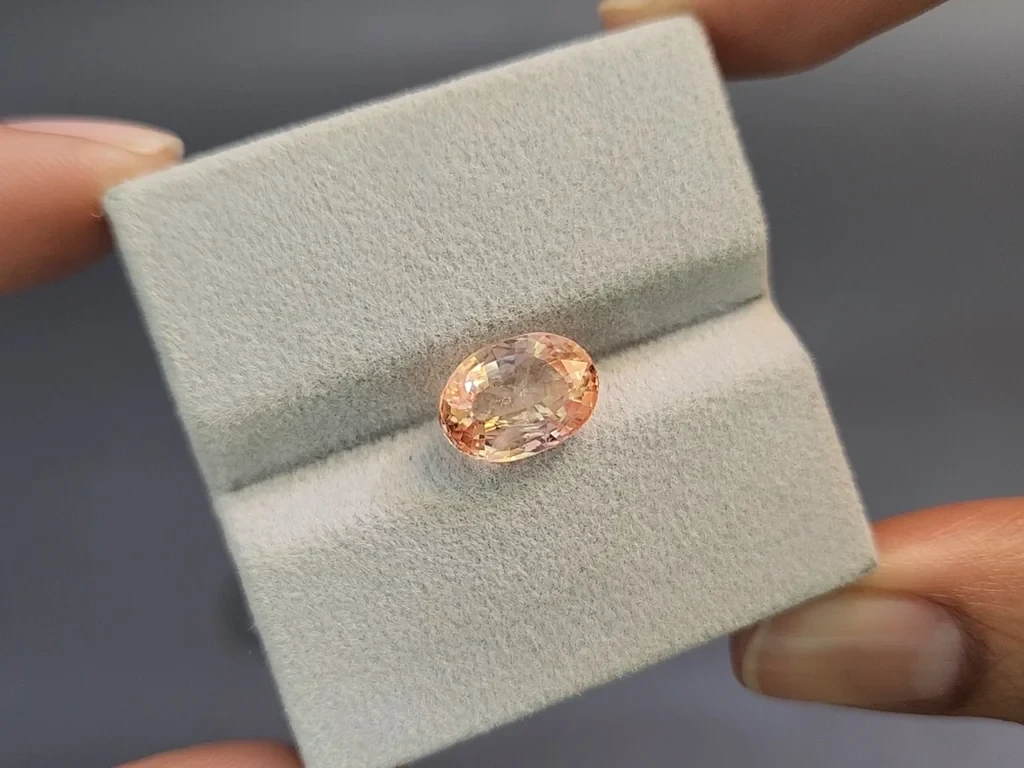 Unbehandelter Padparadscha-saphir 4,56 karat, ovalschliff, Sri Lanka  Image №4