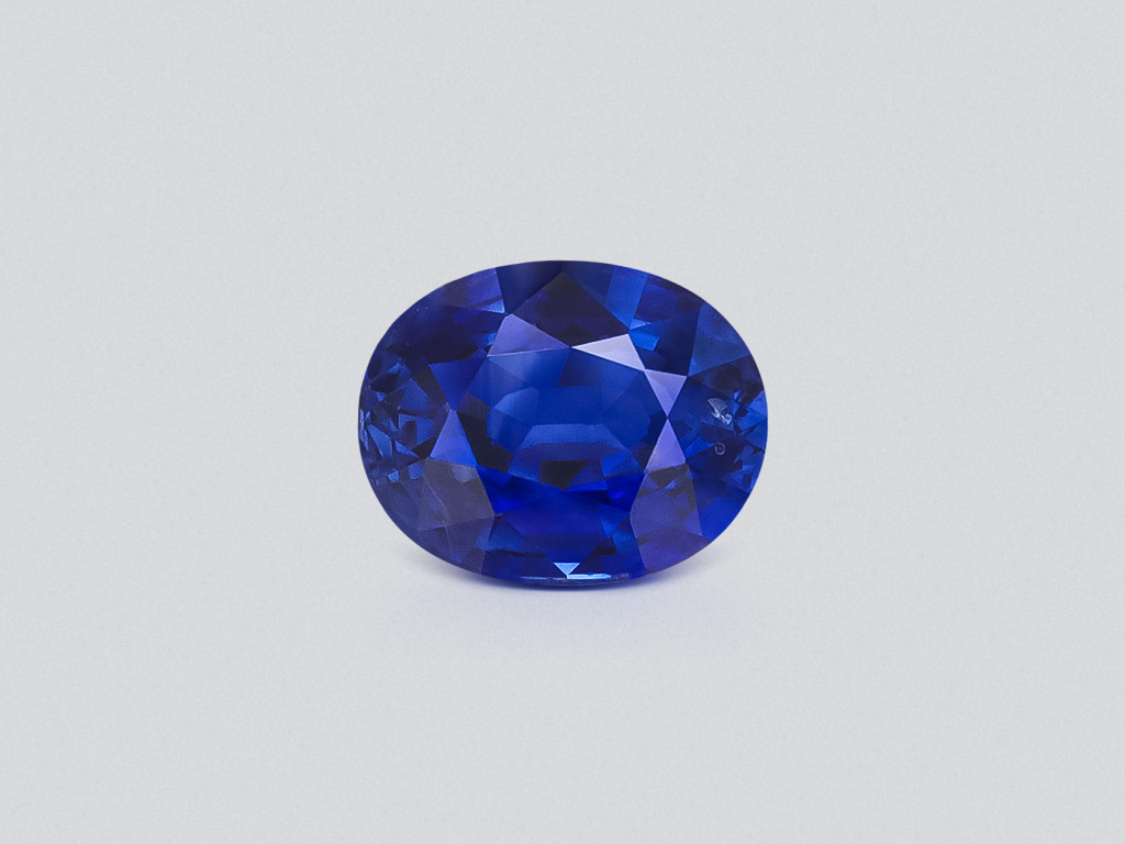 Saphir königsblauer oval geschliffener 1,70 karat , Madagaskar Image №1