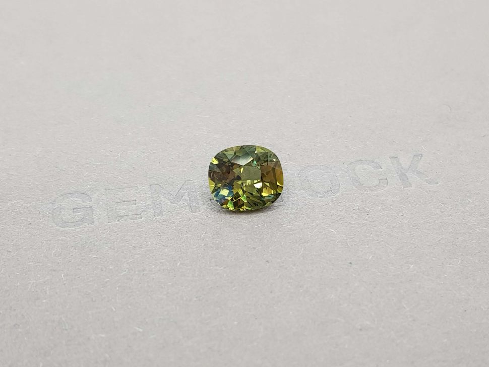 Yellowish green sapphire 3.54 ct, Madagascar Image №2