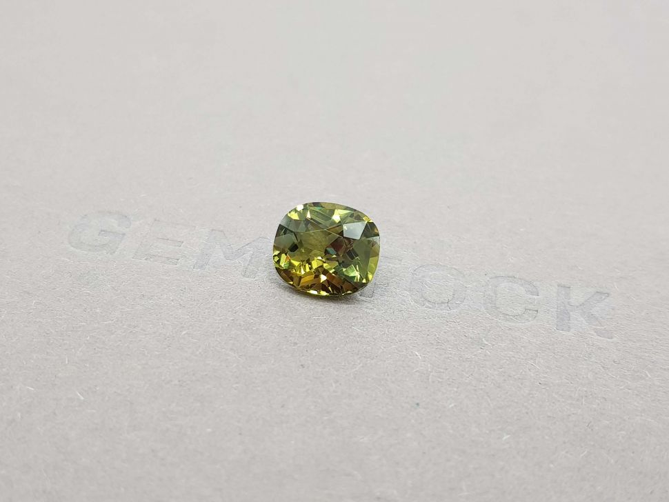 Yellowish green sapphire 3.54 ct, Madagascar Image №3