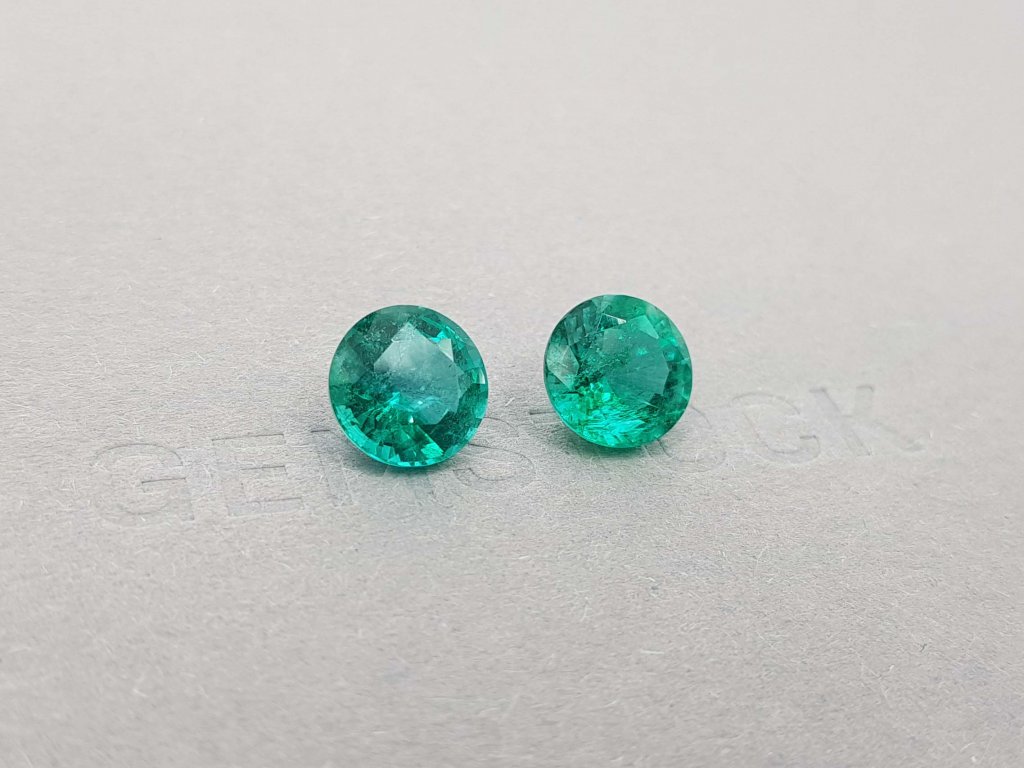 Pair of bluish green emeralds in round cut 5.90 ct, Zambia Image №3