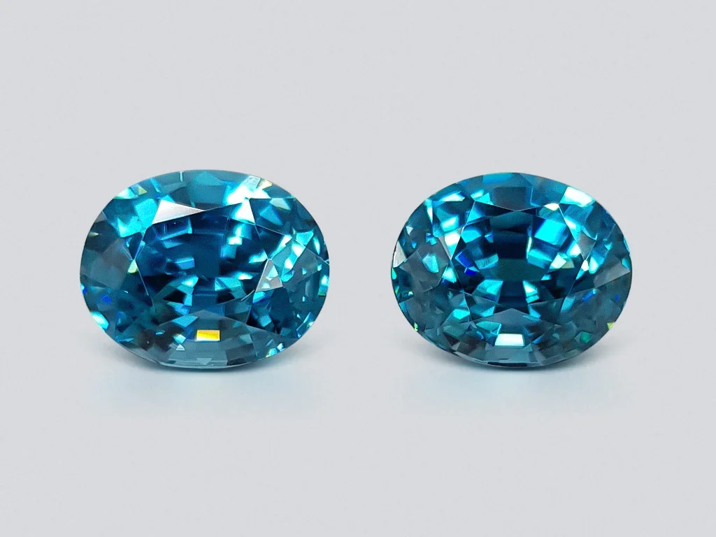Pair of intense oval cut blue zircons 8.71 ct Image №1